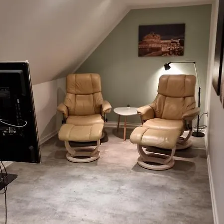 Privat bolig Hyggeligt Værelse, Te-køkken Og Tv-stue På Landet *